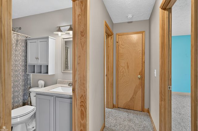 5077 N Belsay Road, Flint, MI 48506