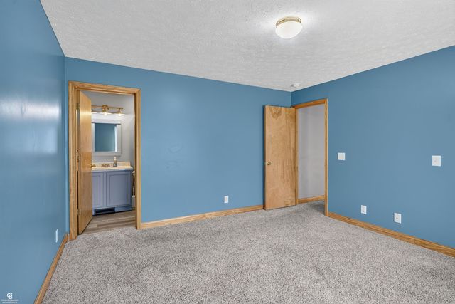 5077 N Belsay Road, Flint, MI 48506