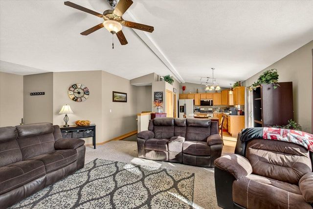 1351 Cumberland Drive, Edgerton, WI 53534