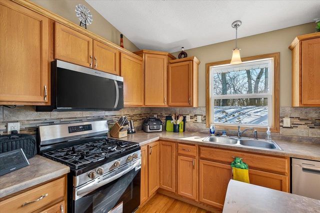 1351 Cumberland Drive, Edgerton, WI 53534