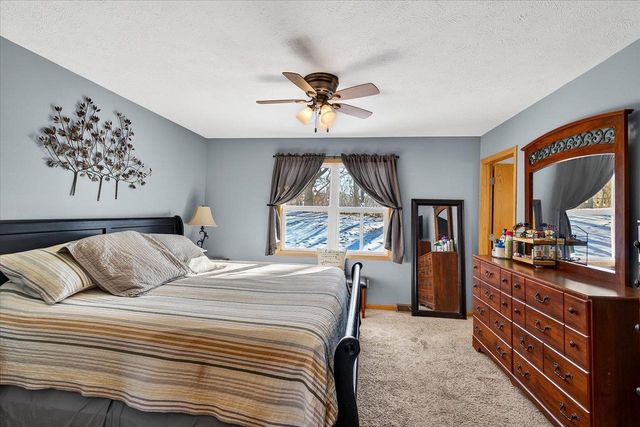 1351 Cumberland Drive, Edgerton, WI 53534