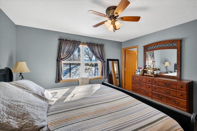 1351 Cumberland Drive, Edgerton, WI 53534