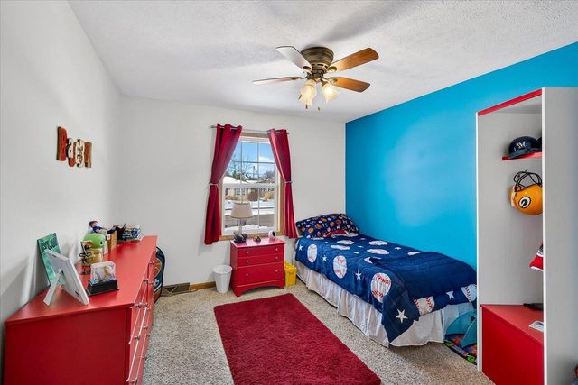 1351 Cumberland Drive, Edgerton, WI 53534