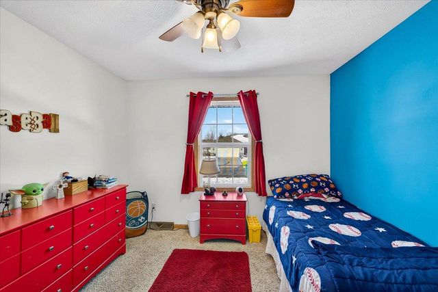 1351 Cumberland Drive, Edgerton, WI 53534