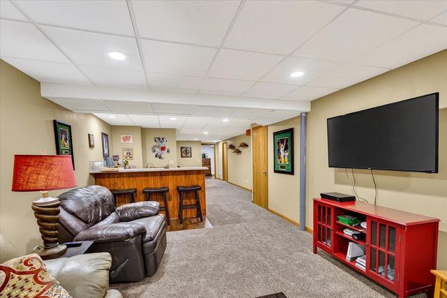 1351 Cumberland Drive, Edgerton, WI 53534