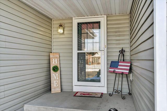 1351 Cumberland Drive, Edgerton, WI 53534