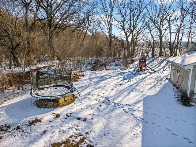 1351 Cumberland Drive, Edgerton, WI 53534