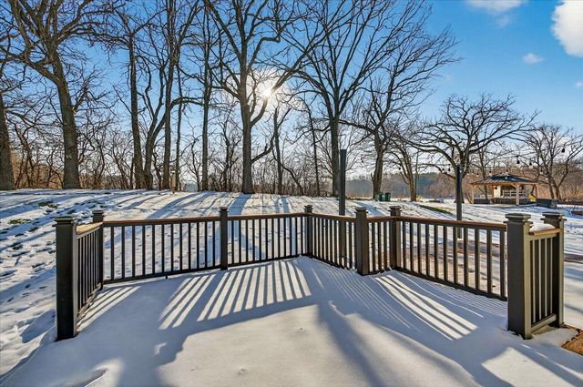 1351 Cumberland Drive, Edgerton, WI 53534