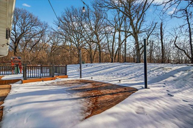 1351 Cumberland Drive, Edgerton, WI 53534