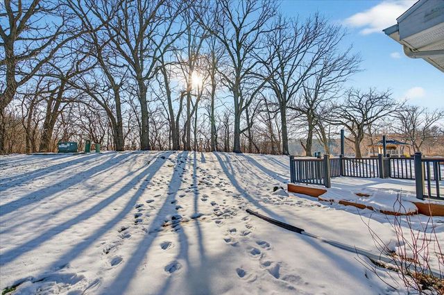 1351 Cumberland Drive, Edgerton, WI 53534