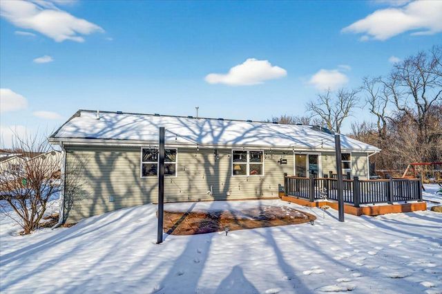 1351 Cumberland Drive, Edgerton, WI 53534