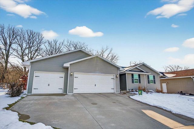 1351 Cumberland Drive, Edgerton, WI 53534