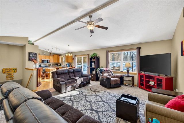 1351 Cumberland Drive, Edgerton, WI 53534