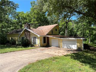 13831 Canterbury Drive, Siloam Springs, AR 72761