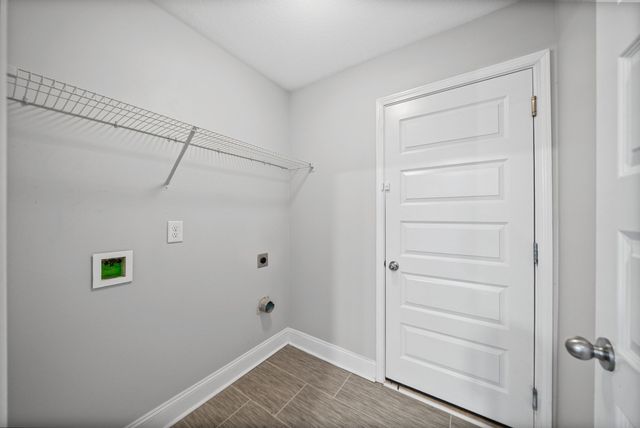 3048 Core Dr, Clarksville, TN 37040