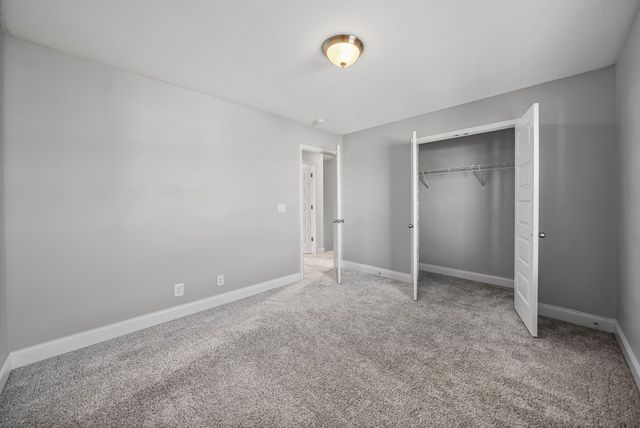 3048 Core Dr, Clarksville, TN 37040