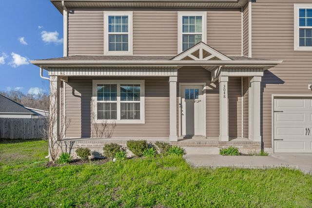 3048 Core Dr, Clarksville, TN 37040