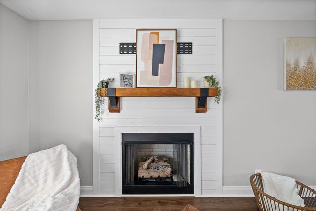 3048 Core Dr, Clarksville, TN 37040