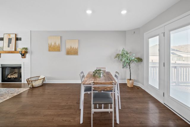 3048 Core Dr, Clarksville, TN 37040