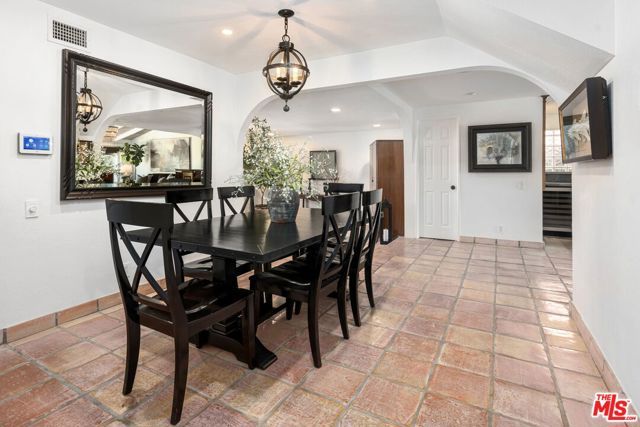 213 Via Cordova, Newport Beach, CA 92663