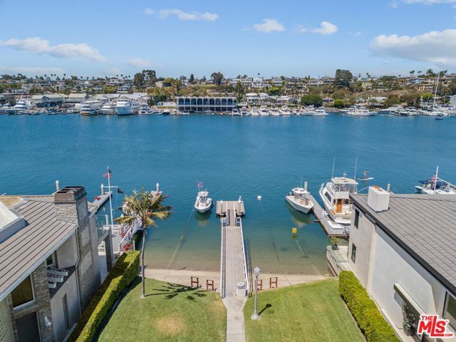 213 Via Cordova, Newport Beach, CA 92663