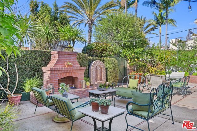 213 Via Cordova, Newport Beach, CA 92663
