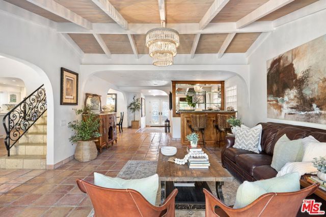 213 Via Cordova, Newport Beach, CA 92663