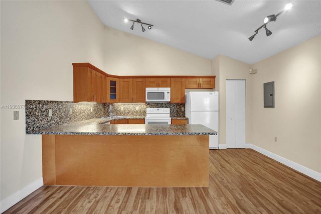 9569 Boca Gardens Parkway B, Boca Raton, FL 33496