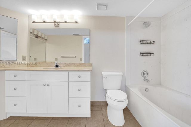 9569 Boca Gardens Parkway B, Boca Raton, FL 33496