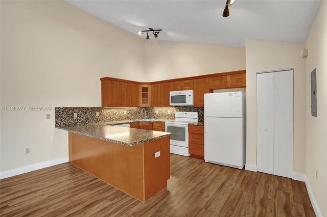 9569 Boca Gardens Parkway B, Boca Raton, FL 33496