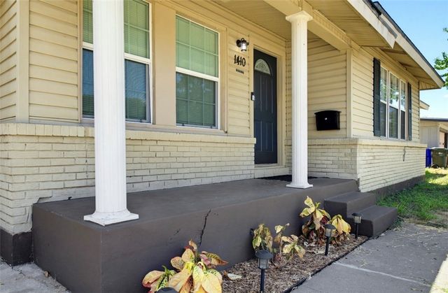 1410 Casa Linda Dr, Corpus Christi, TX 78411