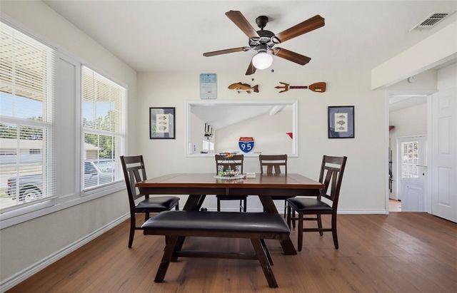 1410 Casa Linda Dr, Corpus Christi, TX 78411