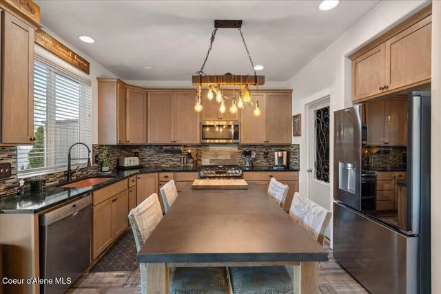 3262 Woodford St, Post Falls, ID 83854