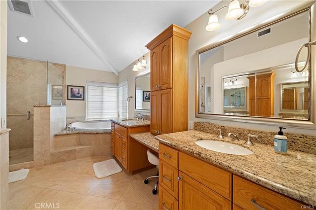 2811 N Roxbury, Orange, CA 92867