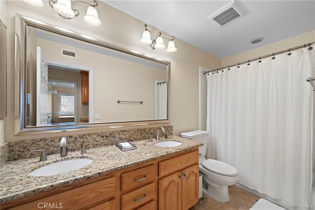 2811 N Roxbury, Orange, CA 92867
