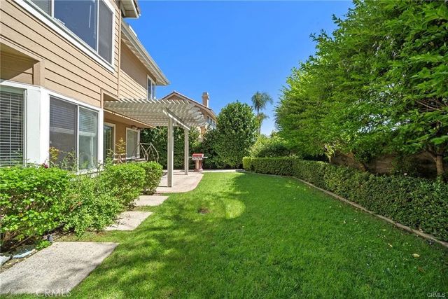 2811 N Roxbury, Orange, CA 92867