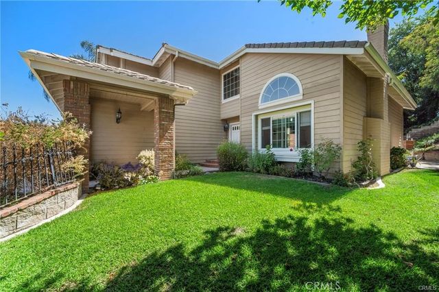 2811 N Roxbury, Orange, CA 92867