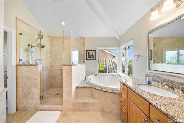 2811 N Roxbury, Orange, CA 92867