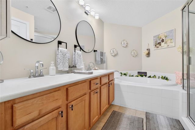 852 LANTERN WAY, Clearwater, FL 33765