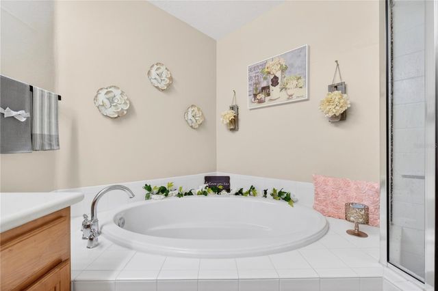 852 LANTERN WAY, Clearwater, FL 33765