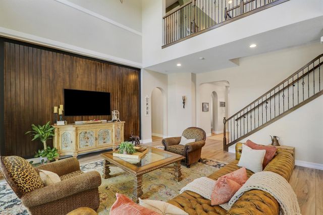 3045 NW Radcliffe Way, Palm City, FL 34990