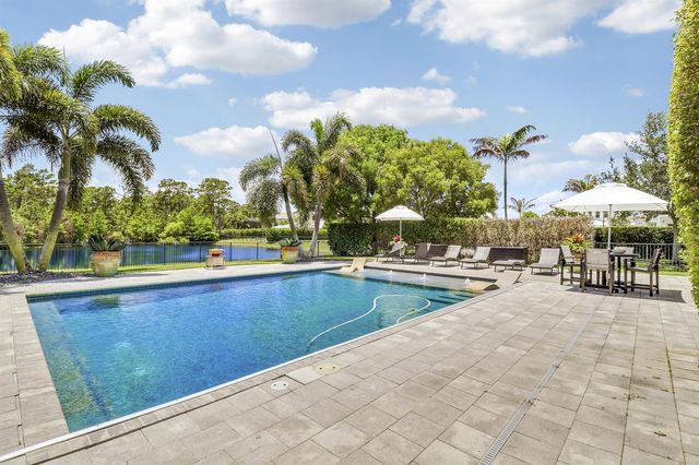 3045 NW Radcliffe Way, Palm City, FL 34990