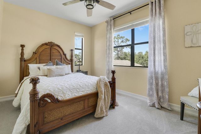3045 NW Radcliffe Way, Palm City, FL 34990