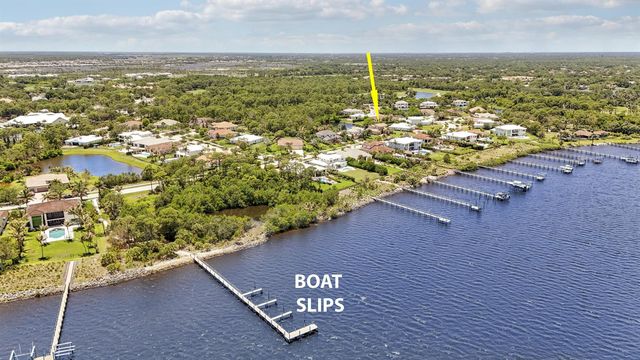 3045 NW Radcliffe Way, Palm City, FL 34990