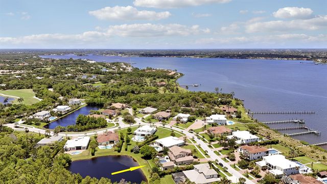 3045 NW Radcliffe Way, Palm City, FL 34990
