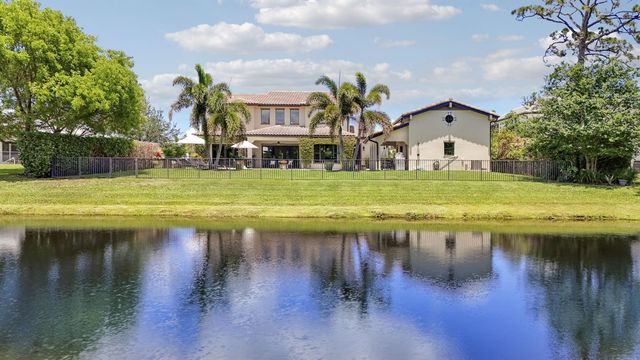 3045 NW Radcliffe Way, Palm City, FL 34990