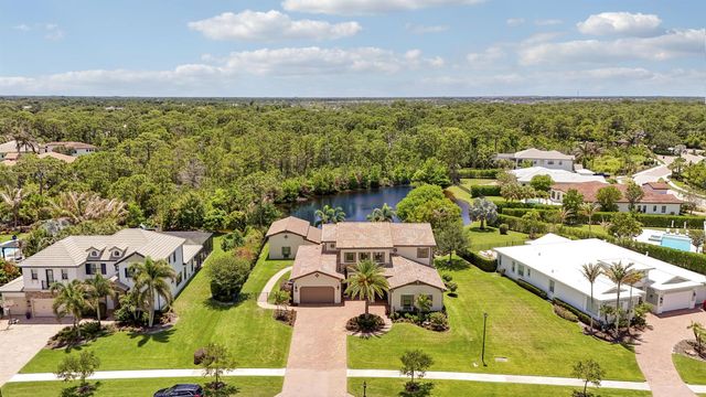 3045 NW Radcliffe Way, Palm City, FL 34990