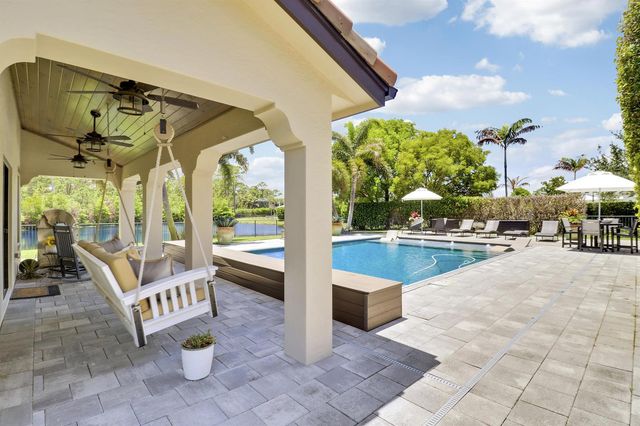 3045 NW Radcliffe Way, Palm City, FL 34990