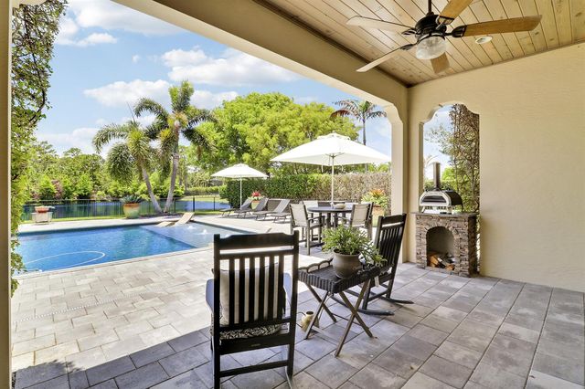 3045 NW Radcliffe Way, Palm City, FL 34990