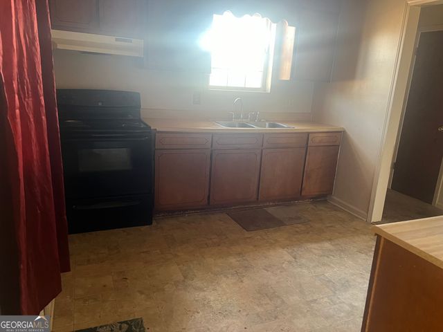 804 Wrightsville Avenue, East Dublin, GA 31027